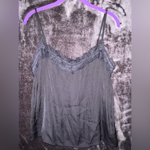 Hollister silk lace tank top - Picture 2 of 2